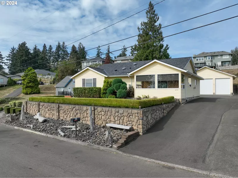 290 MCCLURE AVE, Astoria, OR 97103