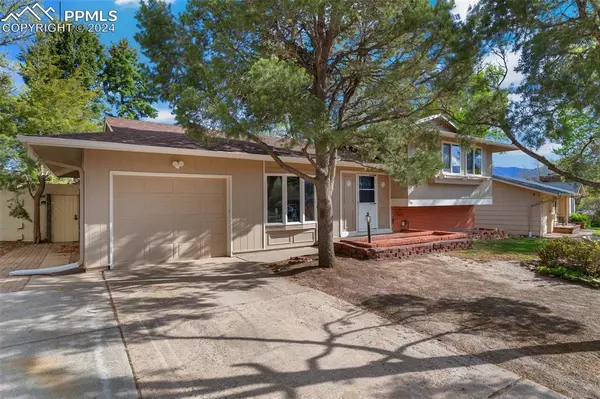 Colorado Springs, CO 80910,323 Kenady CIR