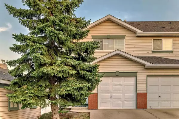 Calgary, AB T3K 4S8,56 Country Hills Villas Northwest