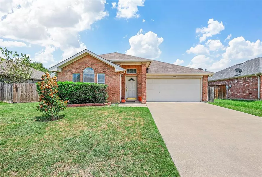 1206 Rye Glen Drive, Midlothian, TX 76065