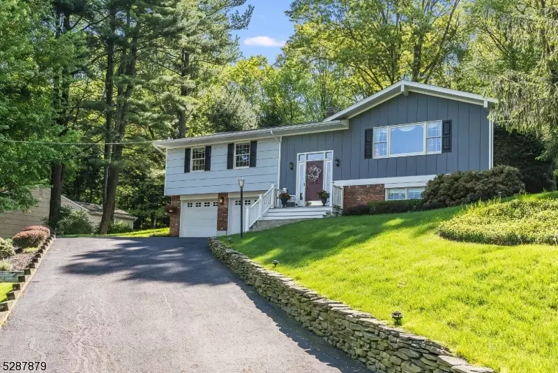 53 Warren Rd, Sparta Twp., NJ 07871