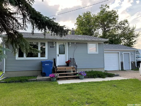 822 Main STREET, Oxbow, SK S0C 2B0