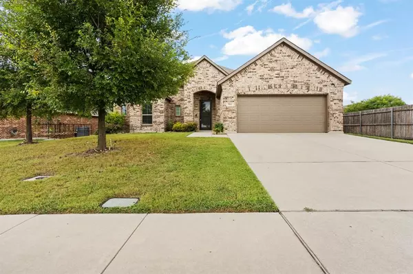 3814 Hyde Park Drive, Midlothian, TX 76065