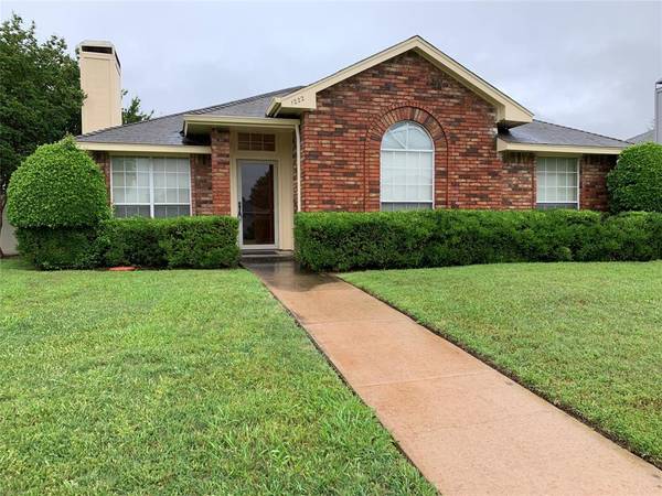 1222 Rosewood Lane, Lancaster, TX 75146