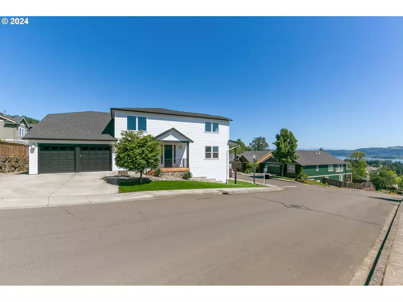 2106 N 6TH ST, Washougal, WA 98671