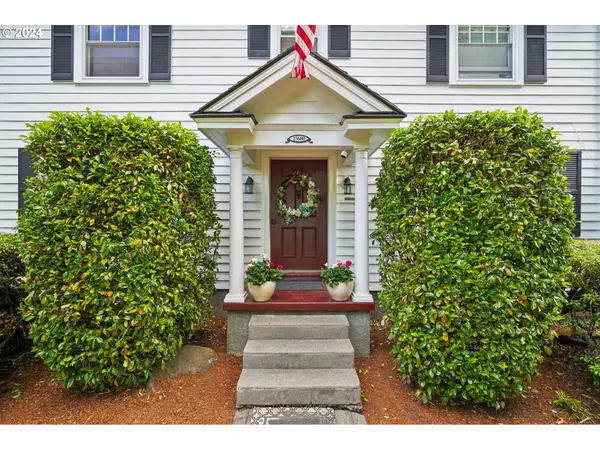 Portland, OR 97267,15680 SE WALLACE RD