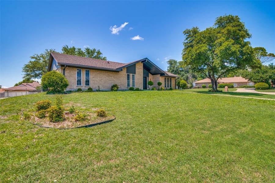 2013 S Lakeshore Drive, Rockwall, TX 75087