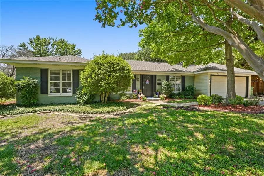 525 Brookside Drive, Garland, TX 75042