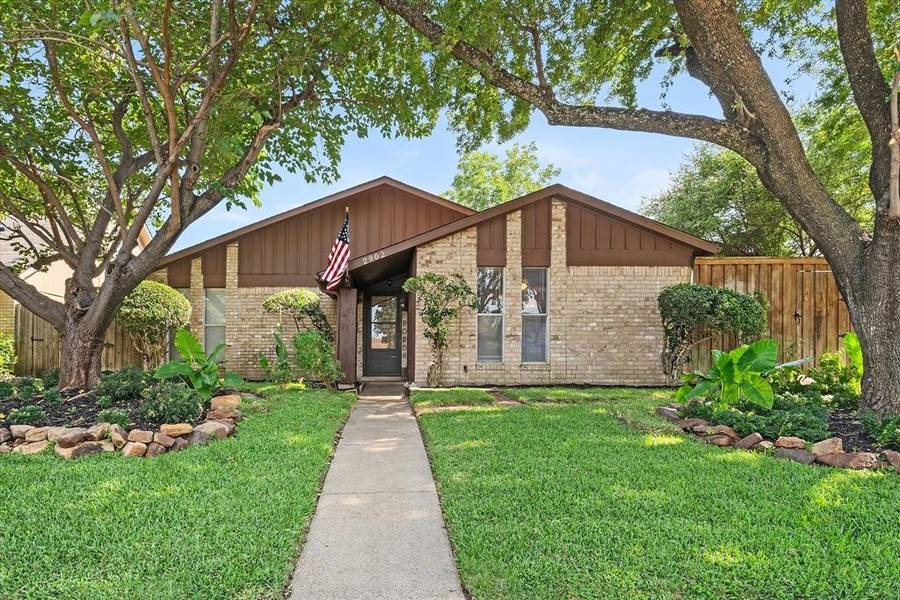 2902 Saint George Drive, Garland, TX 75044