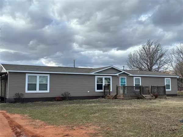 517 S Main Street, Canute, OK 73626