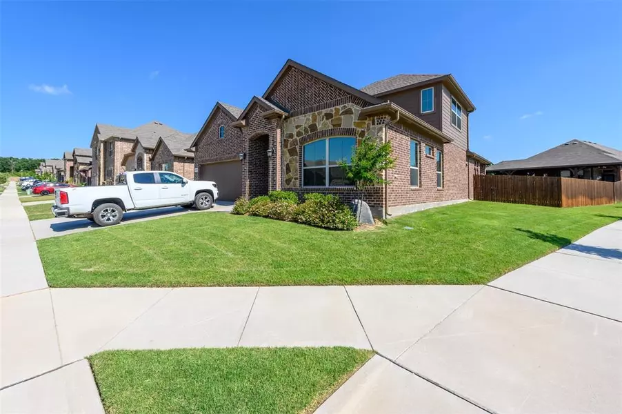 2221 Corsair Lane, Denton, TX 76210