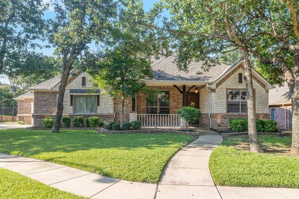 8642 Wavyleaf Lane,  North Richland Hills,  TX 76182