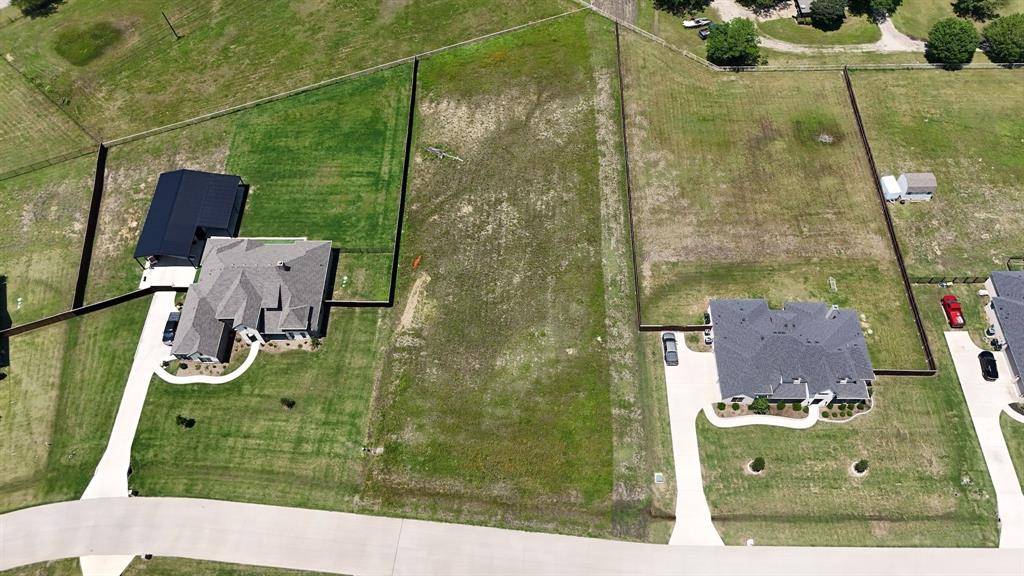 109 Homestead Lane, Waxahachie, TX 75165