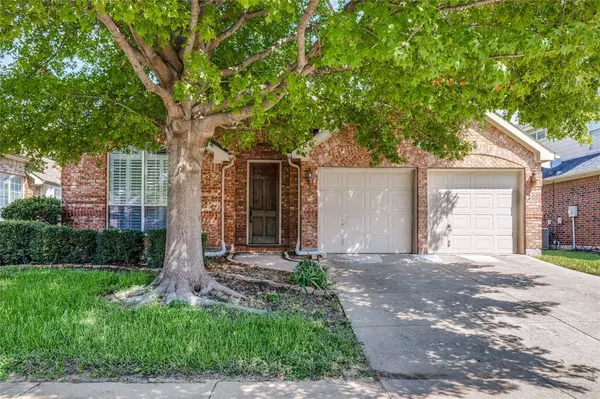 2548 Pinnacle Point Drive, Grand Prairie, TX 75054