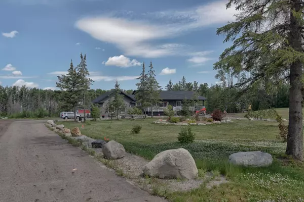 Saprae Creek, AB T9H 5B4,8 Saprae CRES