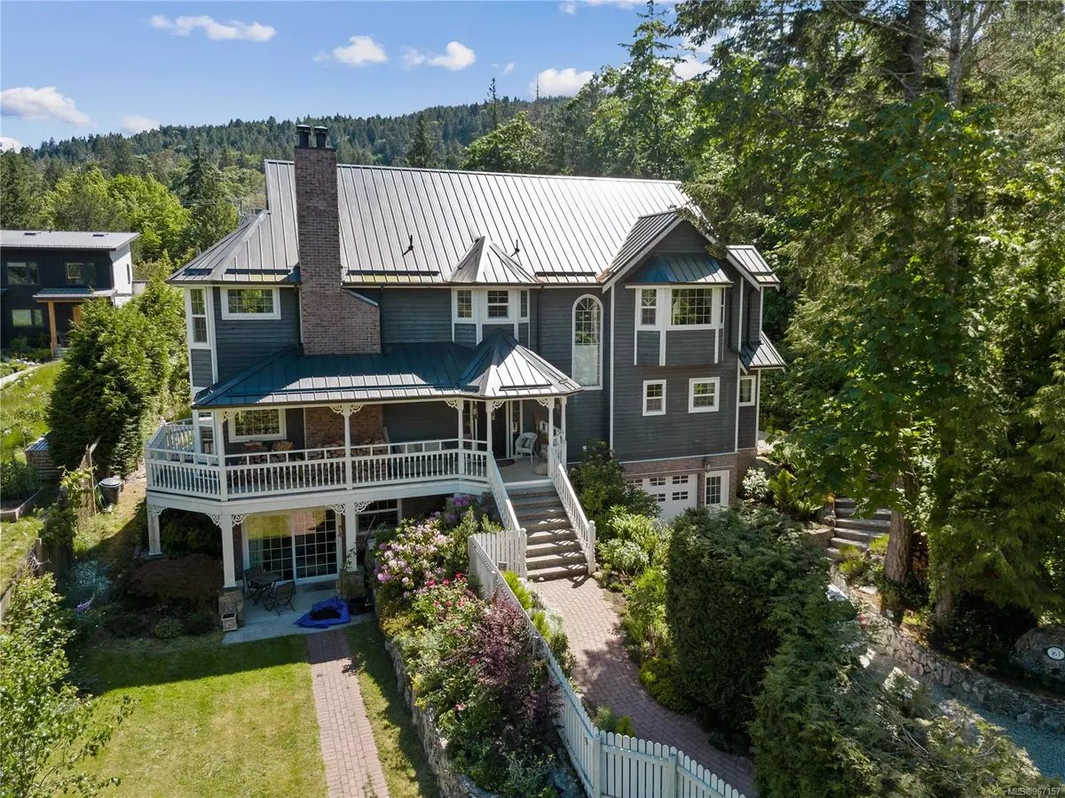 Salt Spring, BC V8K 2V8,163 Seaview Ave