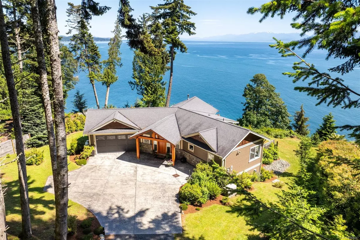 Sooke, BC V9Z 1G7,2438 Lighthouse Point Rd