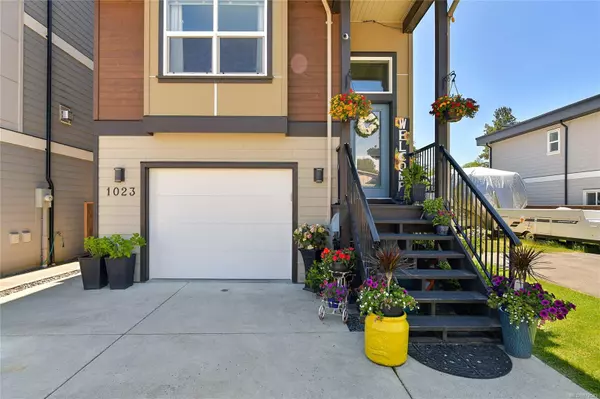 Langford, BC V9C 0G9,1023 Foxwood Pl