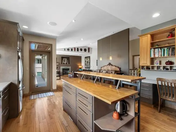 1355 SUNSHINE CRT, Kamloops, BC