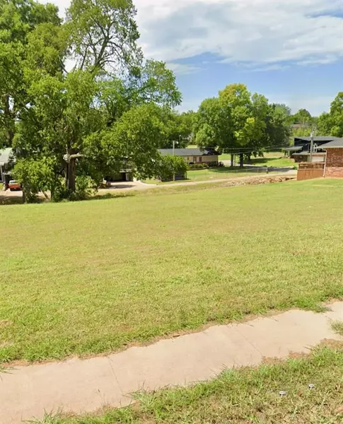 N Green Avenue, Purcell, OK 73080