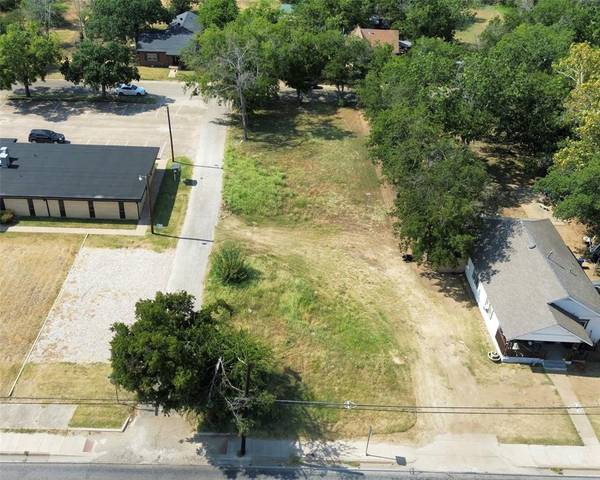 1001 E Henderson Street, Cleburne, TX 76031