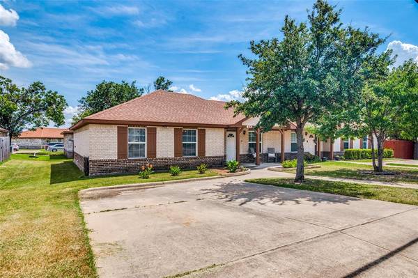 300 S Cottonbelt Avenue #1A, Wylie, TX 75098