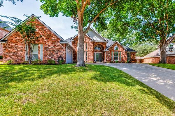 Bedford, TX 76021,1021 Crestview Drive