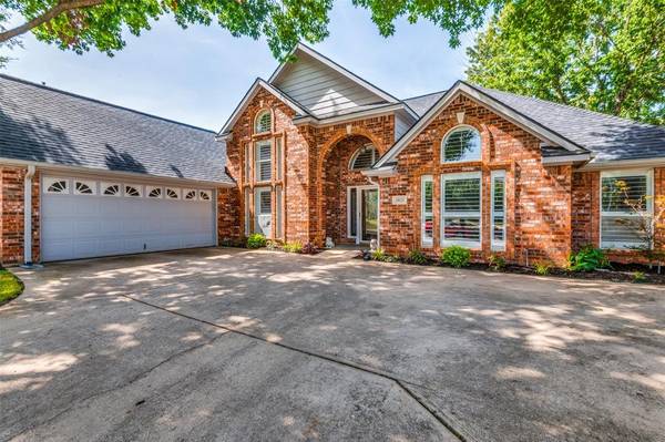 Bedford, TX 76021,1021 Crestview Drive