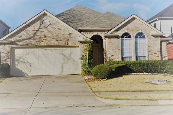 902 Lake Bluff Drive, Lake Dallas, TX 75065