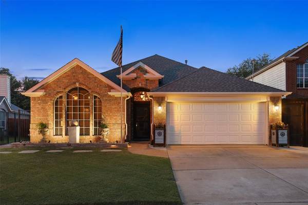 603 Lake Bridge Drive, Lake Dallas, TX 75065