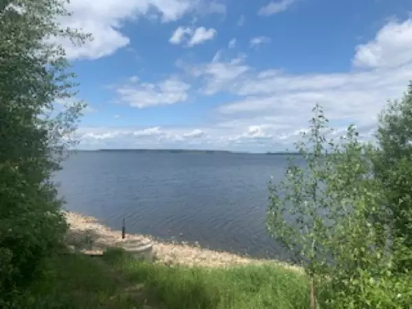 Lac La Biche, AB T0A 2C1,202 13412 Lakeland Drive