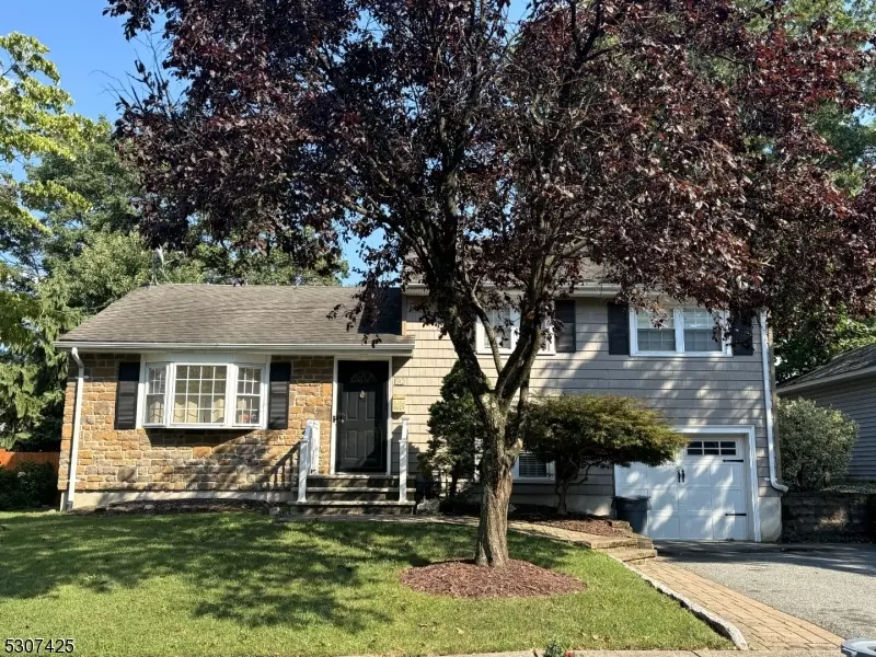 Nutley Twp., NJ 07110,12 Windsor Pl