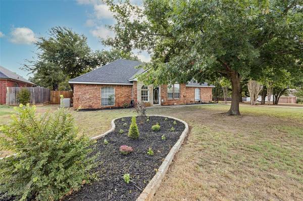 105 Bonita Drive, Granbury, TX 76049