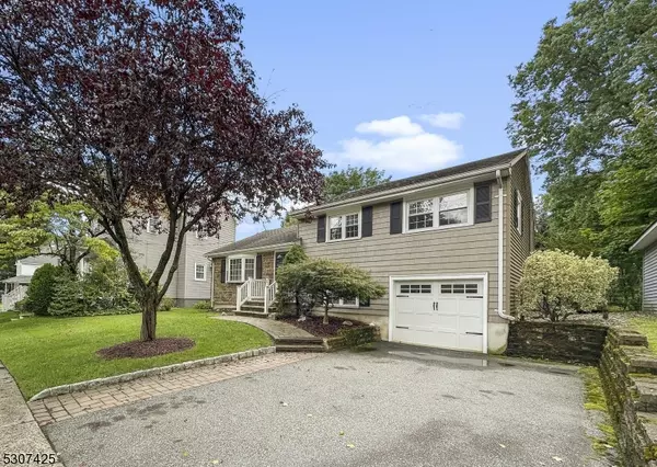 Nutley Twp., NJ 07110,12 Windsor Pl