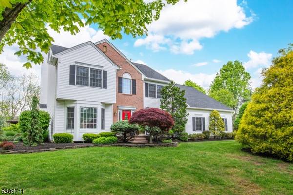 7 Blue Grass Ln, Mansfield Twp., NJ 07840