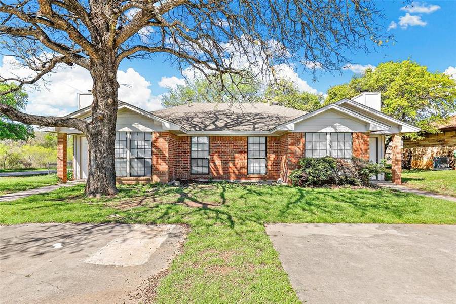 101 Oakwood Lane, Kennedale, TX 76060