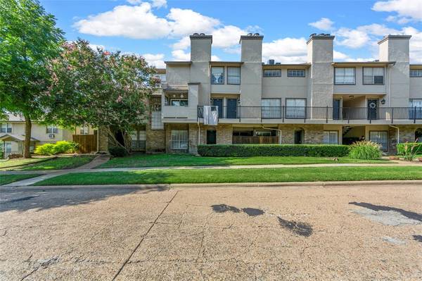 5757 Martel Avenue #A02,  Dallas,  TX 75206