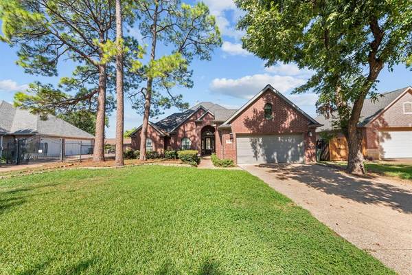 Arlington, TX 76015,2802 Canongate Drive