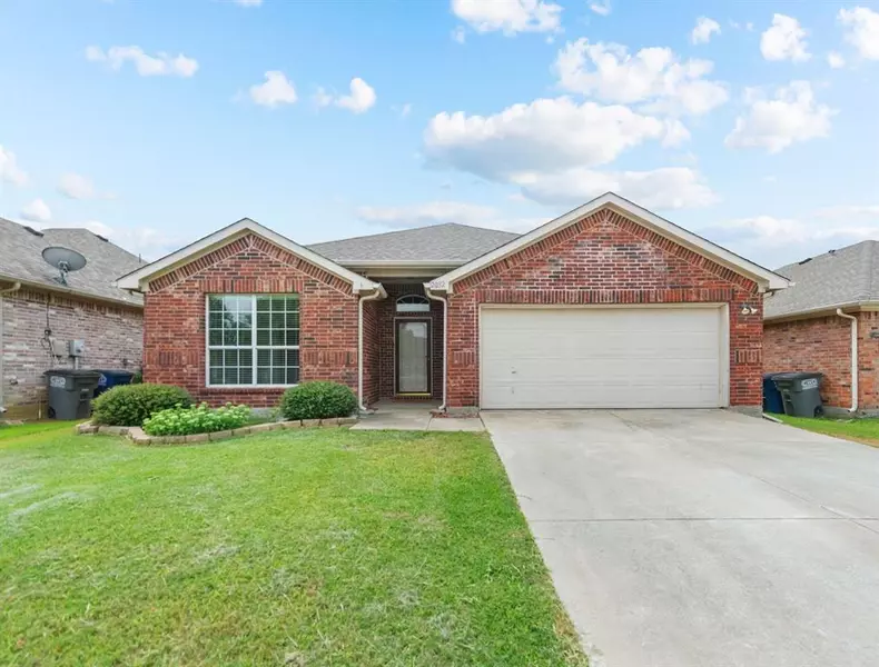 2032 Sunny Side Drive, Little Elm, TX 75068