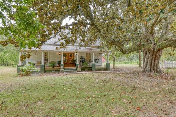 5584 Grooverville Rd, Quitman, GA 31643