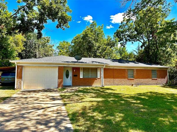 137 Hardy Avenue, Corsicana, TX 75110