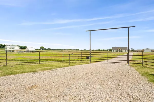 Lipan, TX 76462,429 W Brown Street