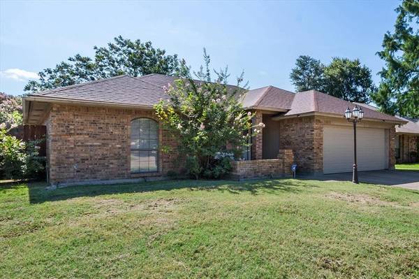 6301 Berlinetta Drive,  Arlington,  TX 76001