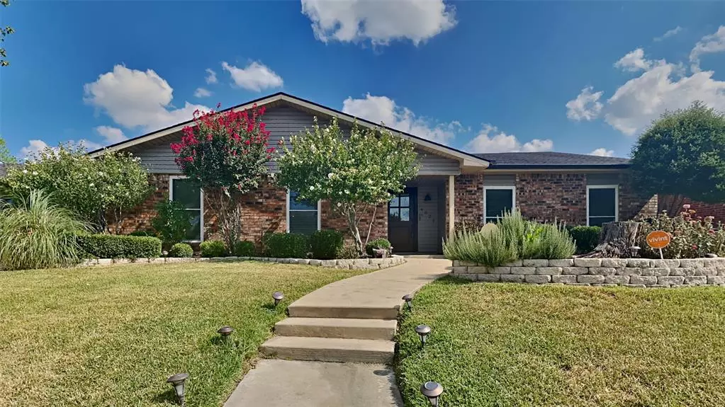 4821 Brandenburg Lane, The Colony, TX 75056