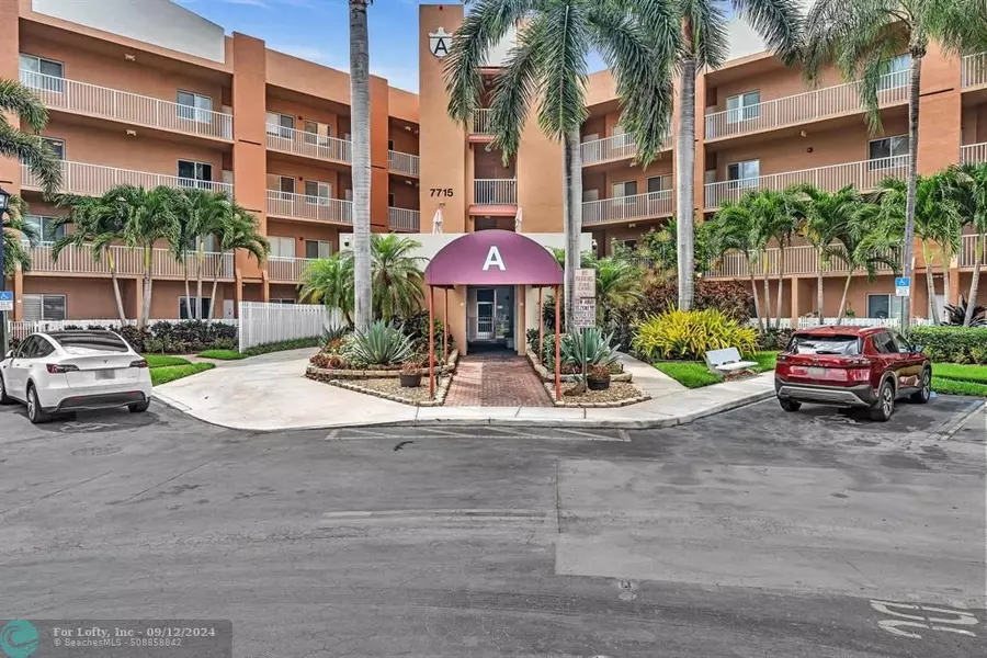 7715 Yardley Dr  #201, Tamarac, FL 33321