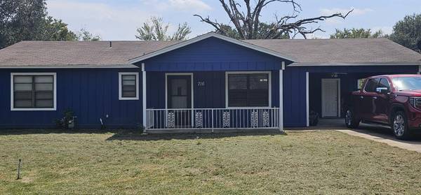 716 E High Street, Grand Saline, TX 75140