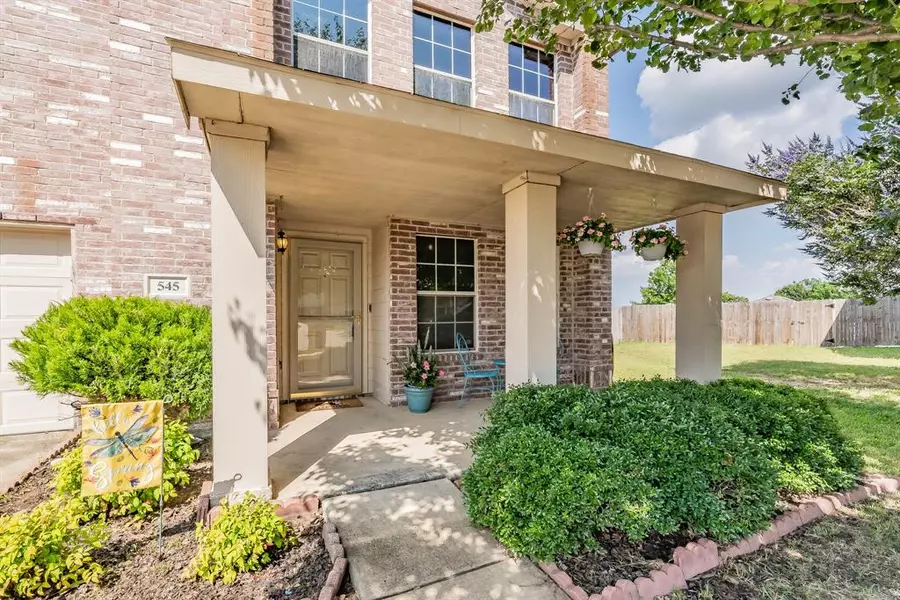 545 Crystal Springs Drive, Fort Worth, TX 76108