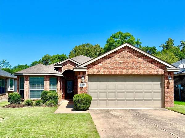 2810 Pecan Grove Drive,  Anna,  TX 75409