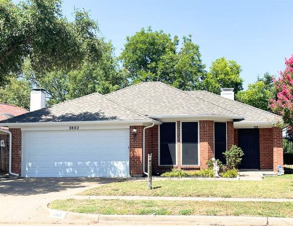 2802 Big Oaks Drive,  Garland,  TX 75044