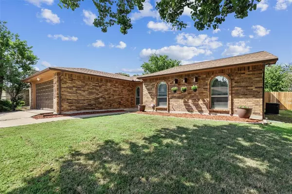 Fort Worth, TX 76137,4033 Longstraw Drive